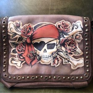 Amazing Isabella Fiore Pirate Messenger Bag⭐️